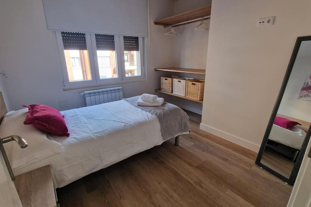 Apartamento Aires De Tineo اوفيدو المظهر الخارجي الصورة